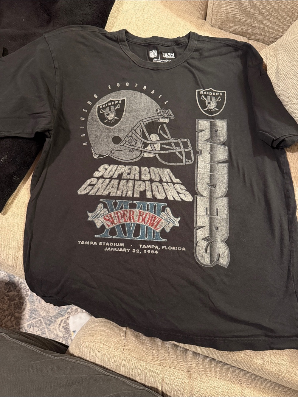 Raiders Black Short Sleeve Graphic Tee - Team NFL